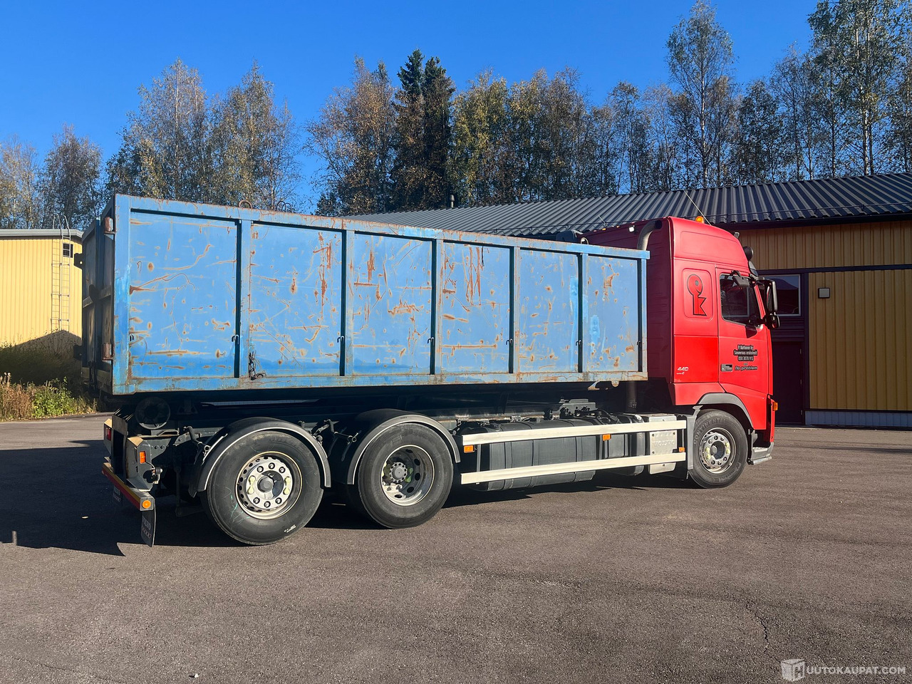 Volvo FH13 440, Koukkulava kuorma-auto, 2007, Todella siistikuntoinen, Lohja - Camión: foto 3 Volvo FH13 440, Koukkulava kuorma-auto, 2007, Todella siistikuntoinen, Lohja - Camión: foto 3