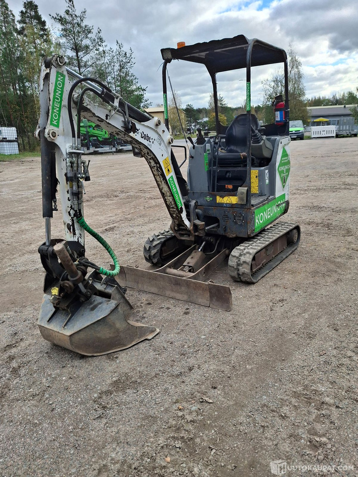 Kaivinkone Bobcat E17, vuosimalli 2015, tunnit 3310 h, Nurmijärvi - Miniexcavadora: foto 1 Kaivinkone Bobcat E17, vuosimalli 2015, tunnit 3310 h, Nurmijärvi - Miniexcavadora: foto 1