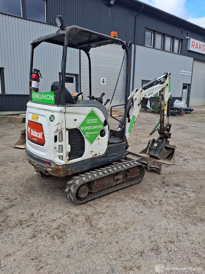 Kaivinkone Bobcat E17, vuosimalli 2015, tunnit 3310 h, Nurmijärvi - Miniexcavadora: foto 3 Kaivinkone Bobcat E17, vuosimalli 2015, tunnit 3310 h, Nurmijärvi - Miniexcavadora: foto 3