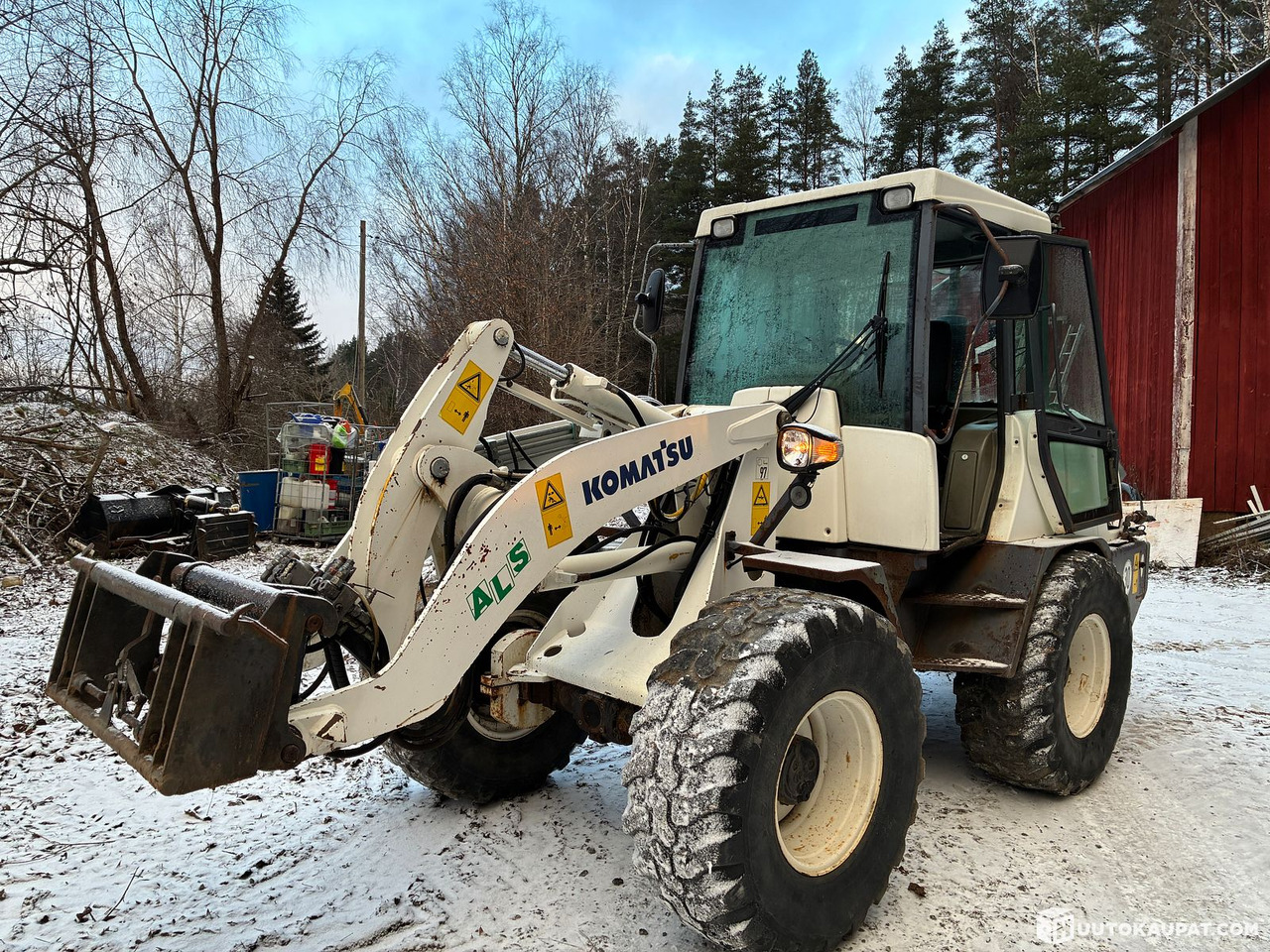Komatsu WA 75-3, 2001 wheel loader, Pälkäne - Cargadora de ruedas: foto 2 Komatsu WA 75-3, 2001 wheel loader, Pälkäne - Cargadora de ruedas: foto 2
