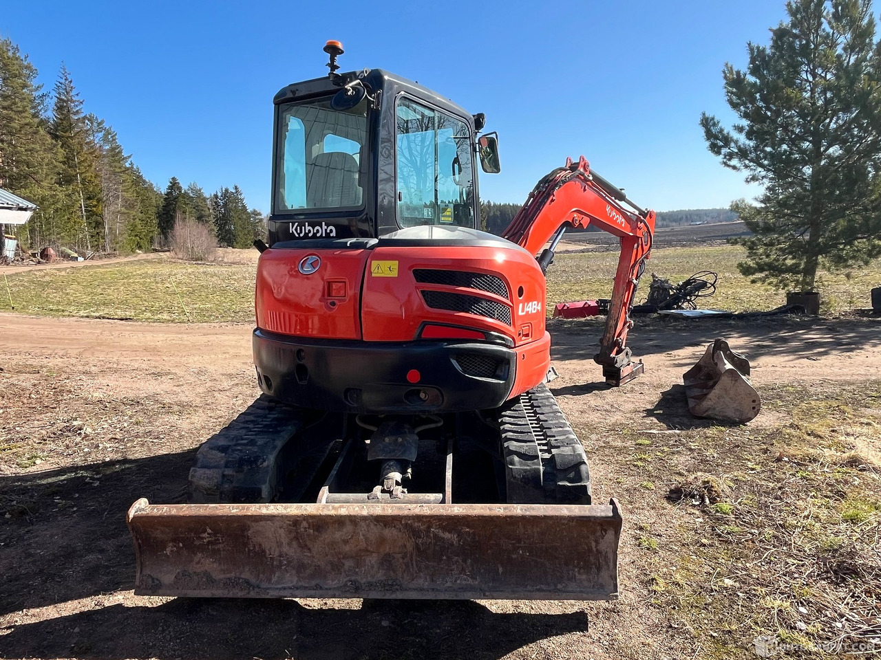 Kubota 48-4, kaivinkone kahdella kauhalla, 2015, Kouvola - Miniexcavadora: foto 4 Kubota 48-4, kaivinkone kahdella kauhalla, 2015, Kouvola - Miniexcavadora: foto 4