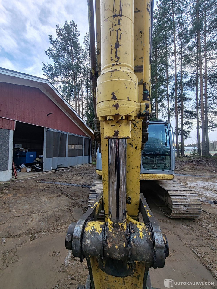 New Holland-Kobelco E135SR kaivinkone, 2006, Pedersöre - Excavadora de cadenas: foto 2 New Holland-Kobelco E135SR kaivinkone, 2006, Pedersöre - Excavadora de cadenas: foto 2