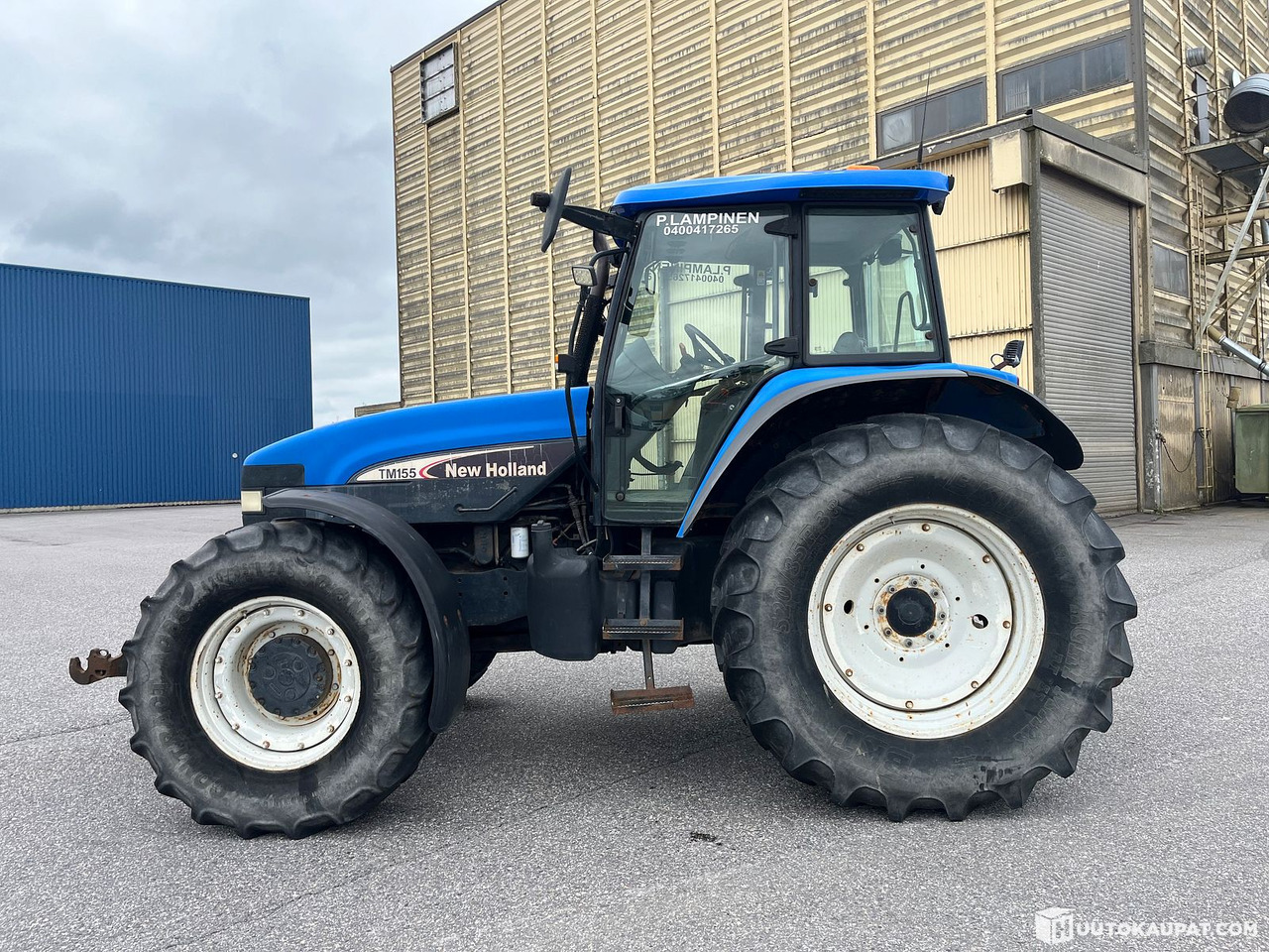 New Holland TM155 tractor with front loader, 2004, Salo - Tractor: foto 5 New Holland TM155 tractor with front loader, 2004, Salo - Tractor: foto 5
