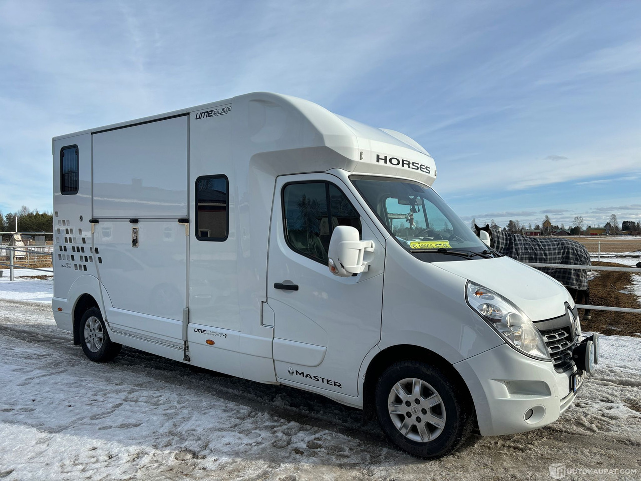 Renault Master Umesläp Hevoskuljetusauto, 2018, Ylivieska - Autocaravana perfilada: foto 1 Renault Master Umesläp Hevoskuljetusauto, 2018, Ylivieska - Autocaravana perfilada: foto 1