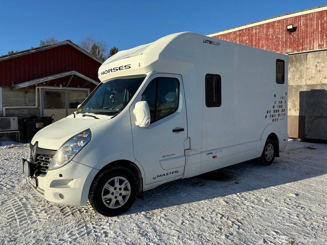 Renault Master Umesläp Hevoskuljetusauto, 2018, Ylivieska - Autocaravana perfilada: foto 5 Renault Master Umesläp Hevoskuljetusauto, 2018, Ylivieska - Autocaravana perfilada: foto 5