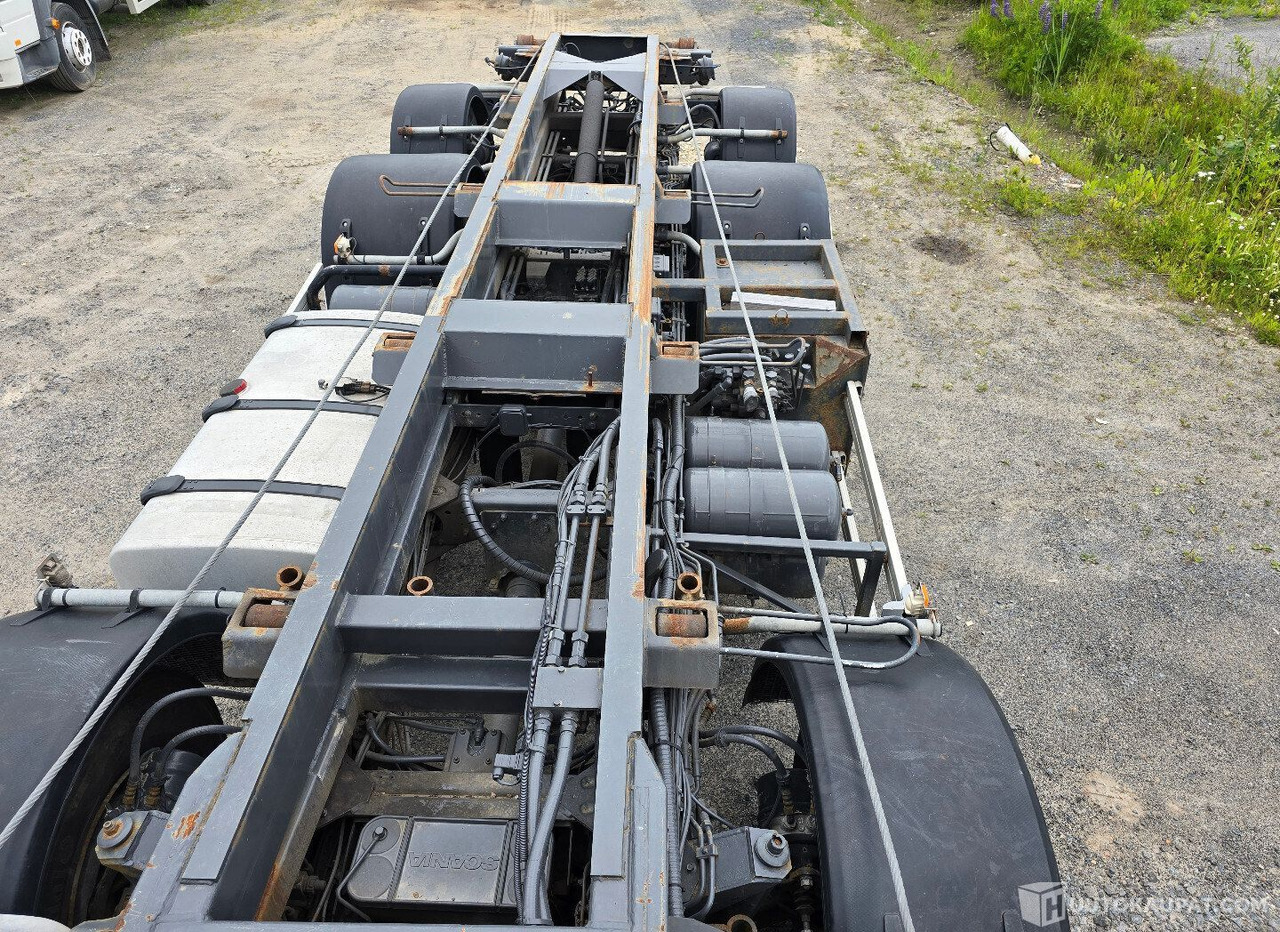 Scania 124G, 1999, Diesel, Seinäjoki - Camión volquete: foto 5 Scania 124G, 1999, Diesel, Seinäjoki - Camión volquete: foto 5