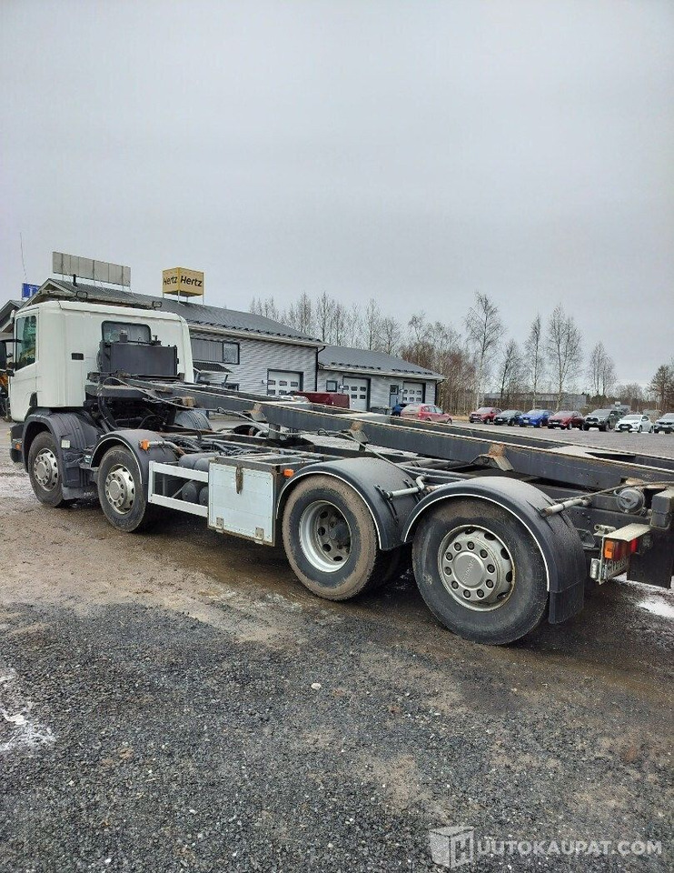Scania 124G, 1999, Diesel, Seinäjoki - Camión con equipo de cable: foto 3 Scania 124G, 1999, Diesel, Seinäjoki - Camión con equipo de cable: foto 3