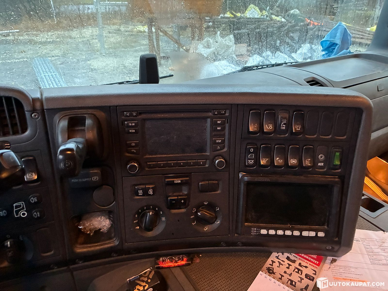 Camión caja abierta, Camión grúa Scania P320, 2016 truck + Hiab crane, Tampere: foto 19