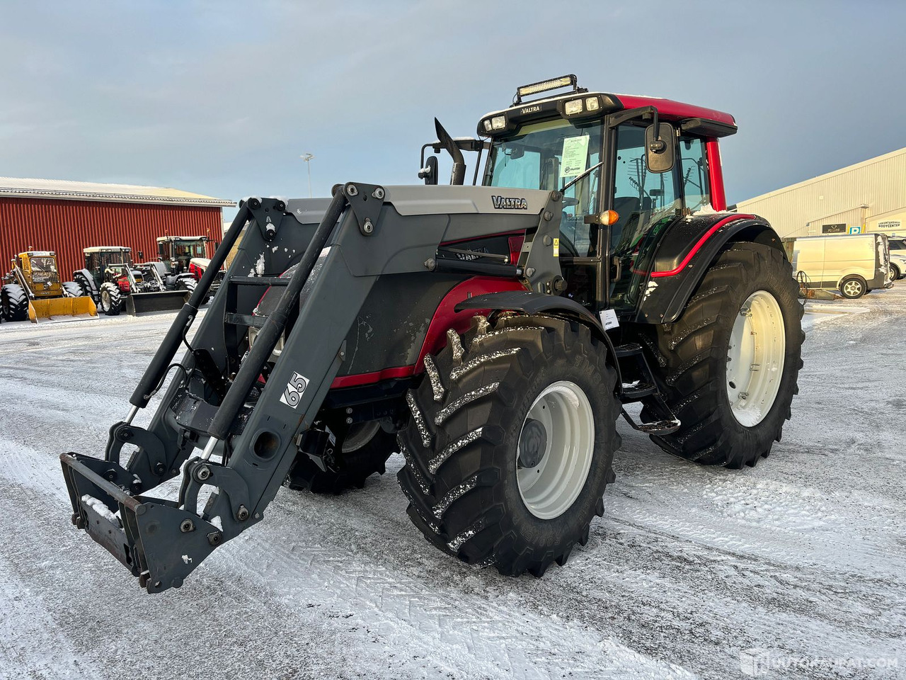 Valtra T131H kuormaajalla.Todella siisti ja vähän ajettu!, 2008 MTK25, Tornio - Tractor: foto 1 Valtra T131H kuormaajalla.Todella siisti ja vähän ajettu!, 2008 MTK25, Tornio - Tractor: foto 1