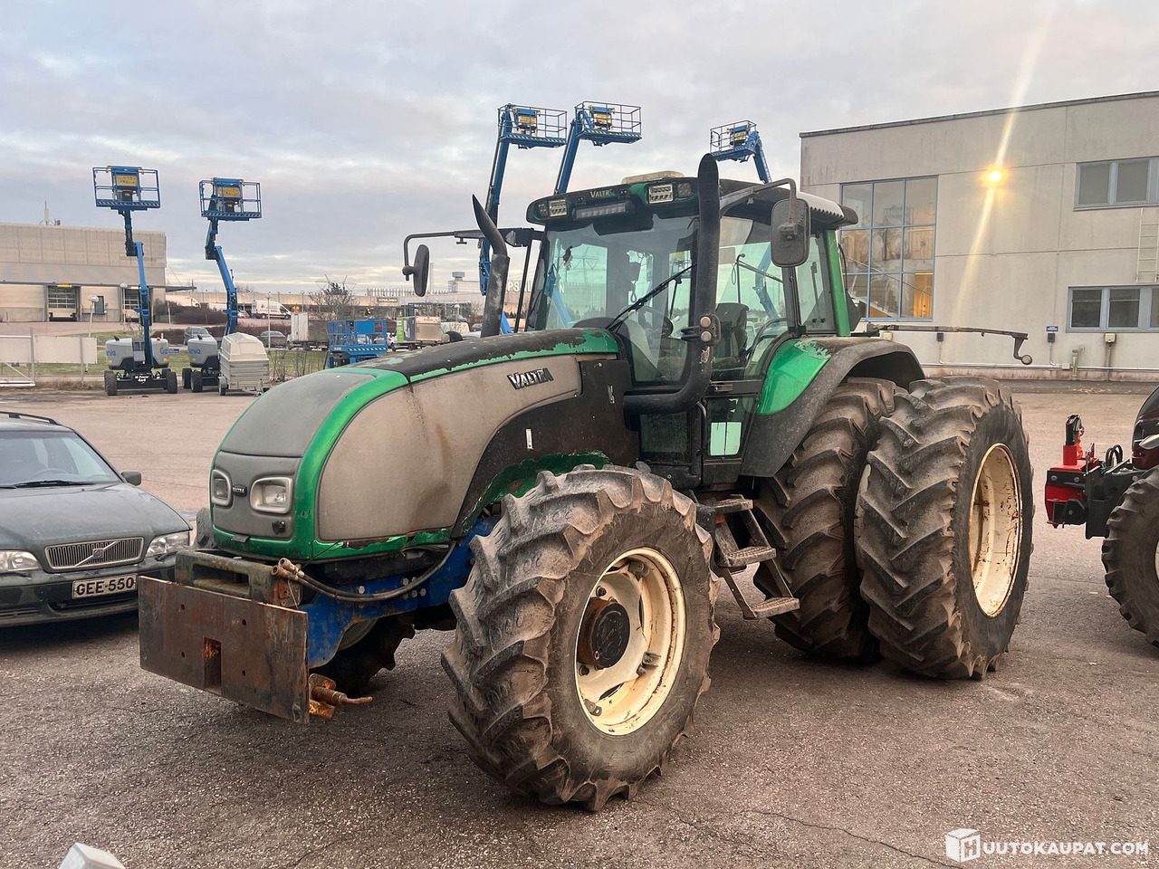 Valtra T170, Tractor, 13,600 h, 2003, Espoo - Tractor: foto 1 Valtra T170, Tractor, 13,600 h, 2003, Espoo - Tractor: foto 1