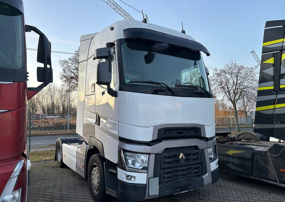 Renault HIGH GAMA T440 13l Volvo 2019 FULL SERWIS VIN: LD ! 13l STANDARD STANDARD / KLIMA POSTOJOWA / FULL OPCJA / T520 T480 / TOP STAN GAMA T - Cabeza tractora: foto 1 Renault HIGH GAMA T440 13l Volvo 2019 FULL SERWIS VIN: LD ! 13l STANDARD STANDARD / KLIMA POSTOJOWA / FULL OPCJA / T520 T480 / TOP STAN GAMA T - Cabeza tractora: foto 1