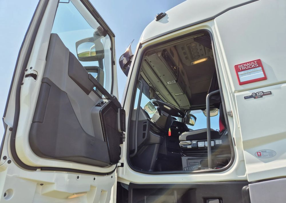 Cabeza tractora Renault HIGH GAMA T480 2019 SALON PL VIN: KD ! 13l STANDARD STANDARD / KLIMA POSTOJOWA / FULL OPCJA / T520 T440 / TOP STAN GAMA T: foto 9 Cabeza tractora Renault HIGH GAMA T480 2019 SALON PL VIN: KD ! 13l STANDARD STANDARD / KLIMA POSTOJOWA / FULL OPCJA / T520 T440 / TOP STAN GAMA T: foto 9