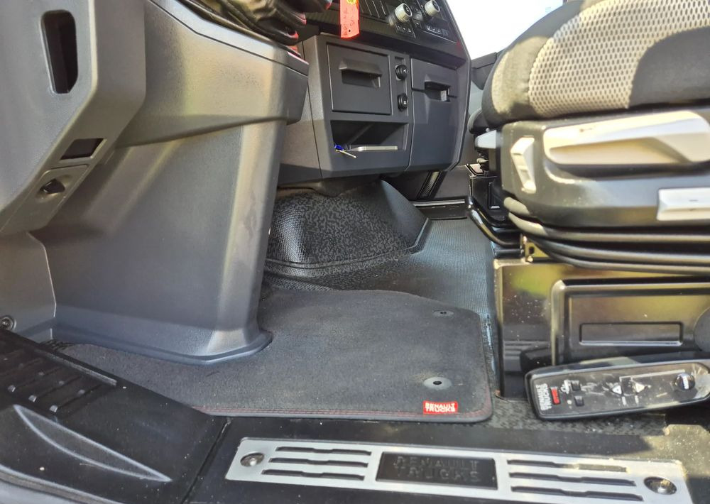 Cabeza tractora Renault HIGH GAMA T480 2019 SALON PL VIN: KD ! 13l STANDARD STANDARD / KLIMA POSTOJOWA / FULL OPCJA / T520 T440 / TOP STAN GAMA T: foto 10 Cabeza tractora Renault HIGH GAMA T480 2019 SALON PL VIN: KD ! 13l STANDARD STANDARD / KLIMA POSTOJOWA / FULL OPCJA / T520 T440 / TOP STAN GAMA T: foto 10