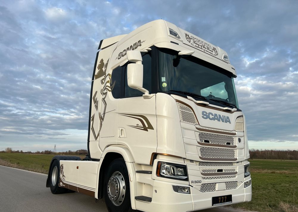 Scania R500 FULL AIR 2019 10x poduszki KLIMA POSTOJOWA / RETARDER / FULL SPOJLER / TOP STAN / od jedynego właściciela ! HYDRAULIKA spod beczki spożywczej ! / do wywrotu ruchomej podłogi beczki TOP TOP - Cabeza tractora: foto 3 Scania R500 FULL AIR 2019 10x poduszki KLIMA POSTOJOWA / RETARDER / FULL SPOJLER / TOP STAN / od jedynego właściciela ! HYDRAULIKA spod beczki spożywczej ! / do wywrotu ruchomej podłogi beczki TOP TOP - Cabeza tractora: foto 3