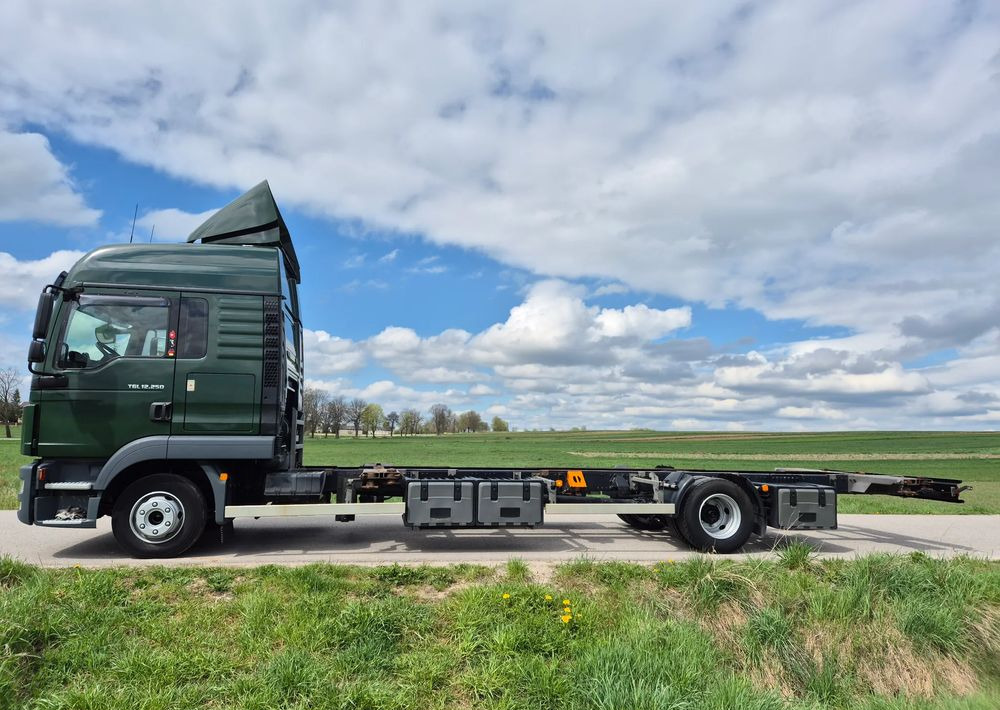 Camión lona MAN TGL 12.250 GLOB UNIKAT z Niemiec BDF firanka / AUTOMAT HAK / EURO 6 / BDF 7.40 wysoki / MICHELIN 80%: foto 8