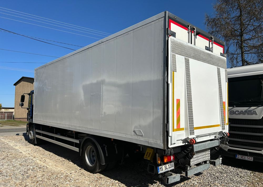 MAN TGM 18.290 18.250 Carrier 1950 D/E z Holandii / TOP STAN / 7.5m / 18 palet / winda + drzwi boczne / OKAZJA - Camión frigorífico: foto 2 MAN TGM 18.290 18.250 Carrier 1950 D/E z Holandii / TOP STAN / 7.5m / 18 palet / winda + drzwi boczne / OKAZJA - Camión frigorífico: foto 2