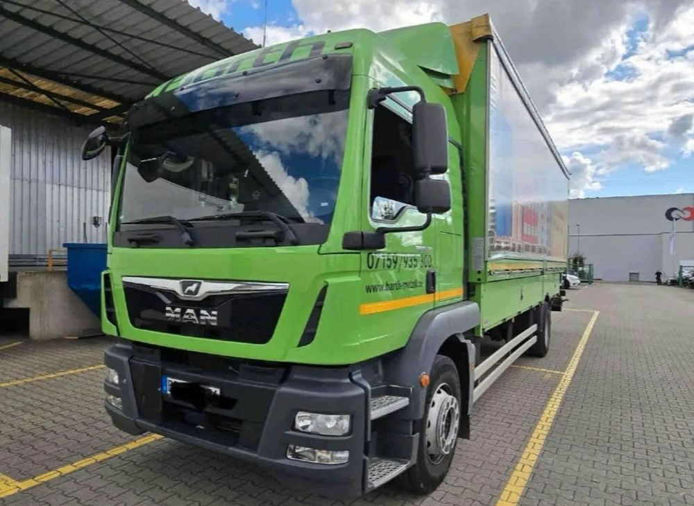 MAN Tgm 18.320 FULL SERWIS UNIKAT TOP ORYGINALNY PRZEBIEG z Niemiec AUTOMAT WINDA ACC Pirelli klima postojowa 18.250 18.290 15.250 15.290 15.320 - Camión lona: foto 1 MAN Tgm 18.320 FULL SERWIS UNIKAT TOP ORYGINALNY PRZEBIEG z Niemiec AUTOMAT WINDA ACC Pirelli klima postojowa 18.250 18.290 15.250 15.290 15.320 - Camión lona: foto 1