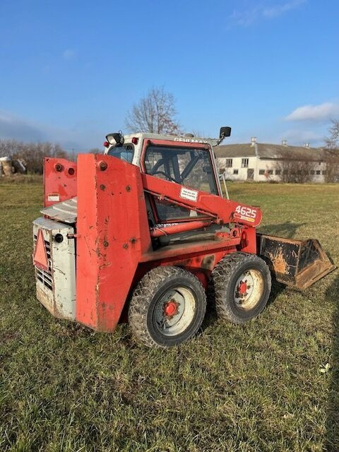 Gehl 4625 - Minicargadora: foto 3 Gehl 4625 - Minicargadora: foto 3