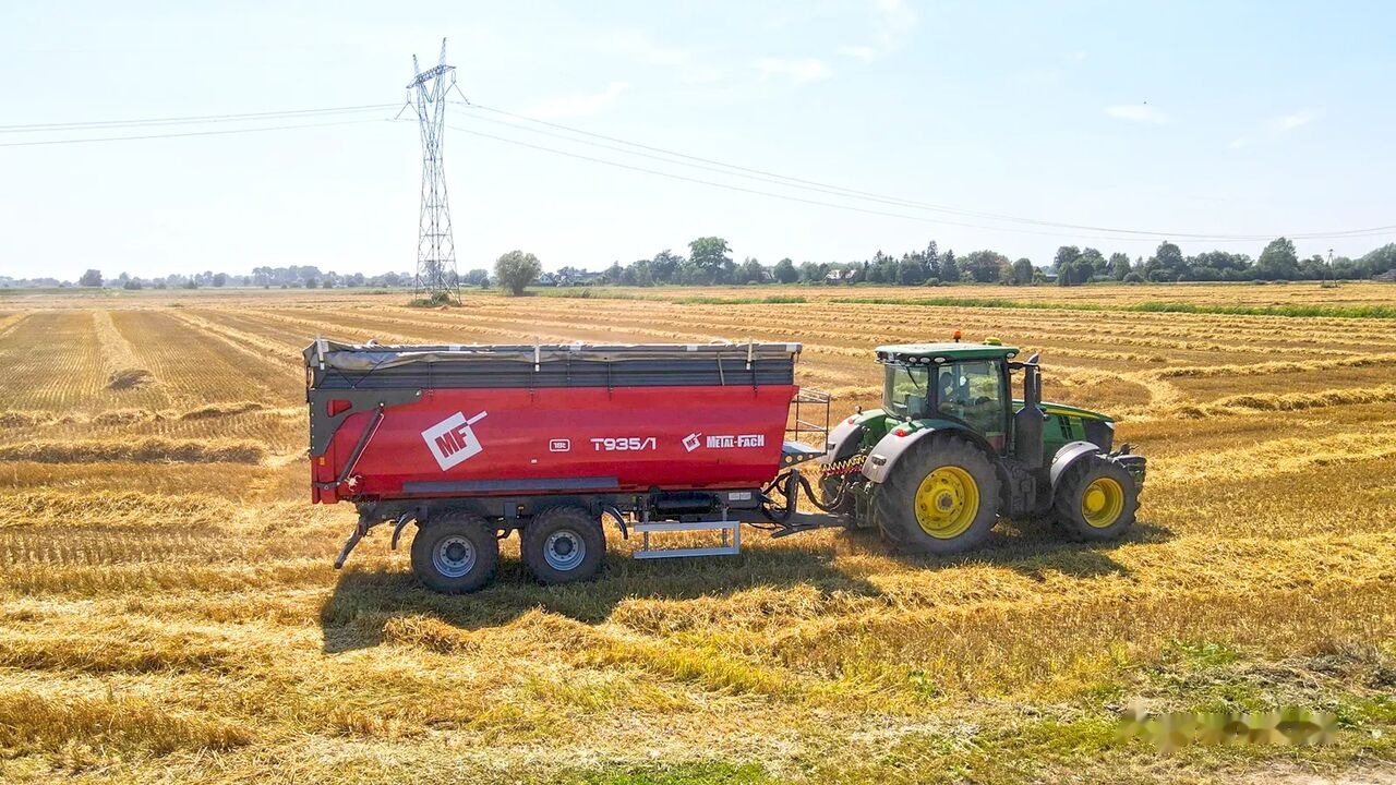 Metal-Fach Przyczepa skorupowa tandem T935/1 – 18t - Remolque agrícola: foto 3 Metal-Fach Przyczepa skorupowa tandem T935/1 – 18t - Remolque agrícola: foto 3