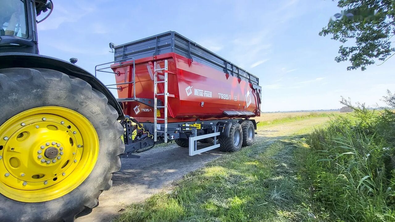 Metal-Fach Przyczepa skorupowa tandem T935/1 – 18t - Remolque agrícola: foto 5 Metal-Fach Przyczepa skorupowa tandem T935/1 – 18t - Remolque agrícola: foto 5