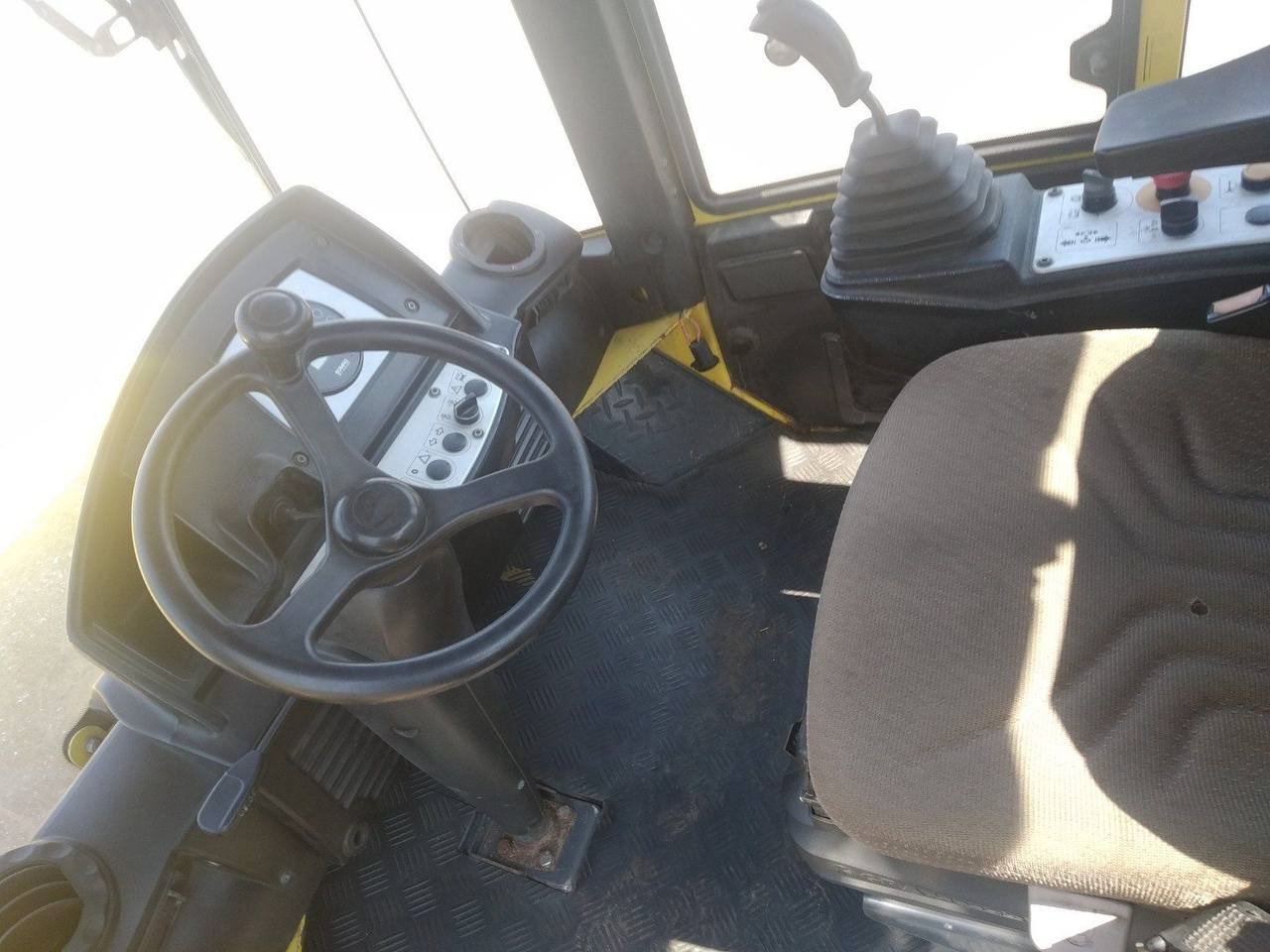 BOMAG BW 213 DH-4 - Compactador: foto 4 BOMAG BW 213 DH-4 - Compactador: foto 4