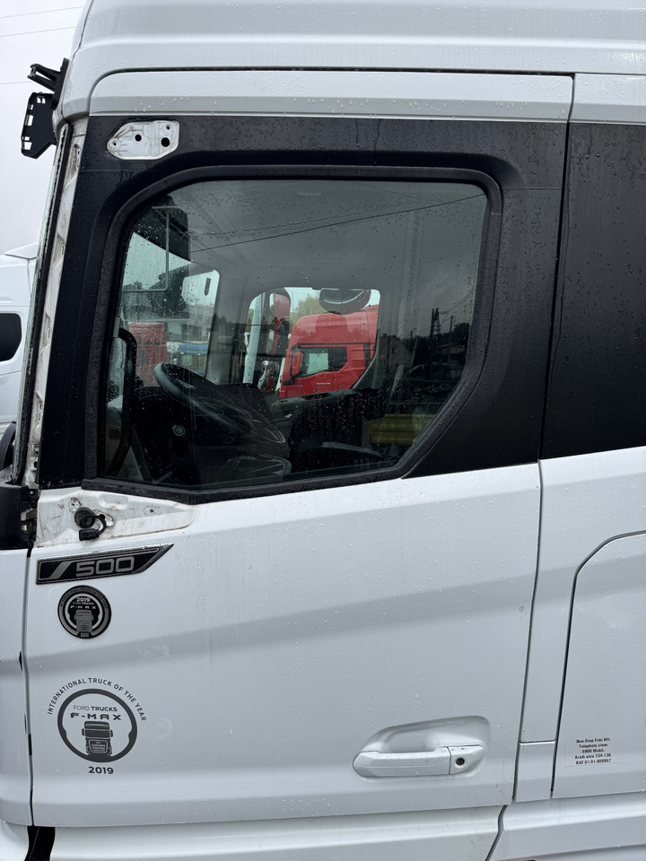 Ford F-Max 500 - Puerta y piezas: foto 1 Ford F-Max 500 - Puerta y piezas: foto 1