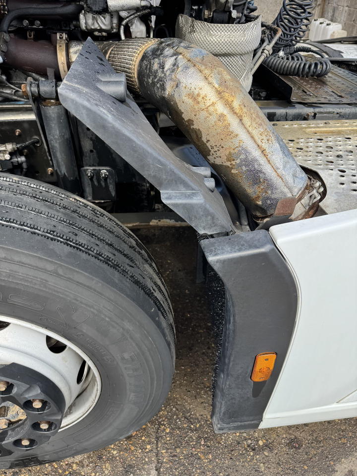 Ford F-Max - Guardabarros: foto 2 Ford F-Max - Guardabarros: foto 2