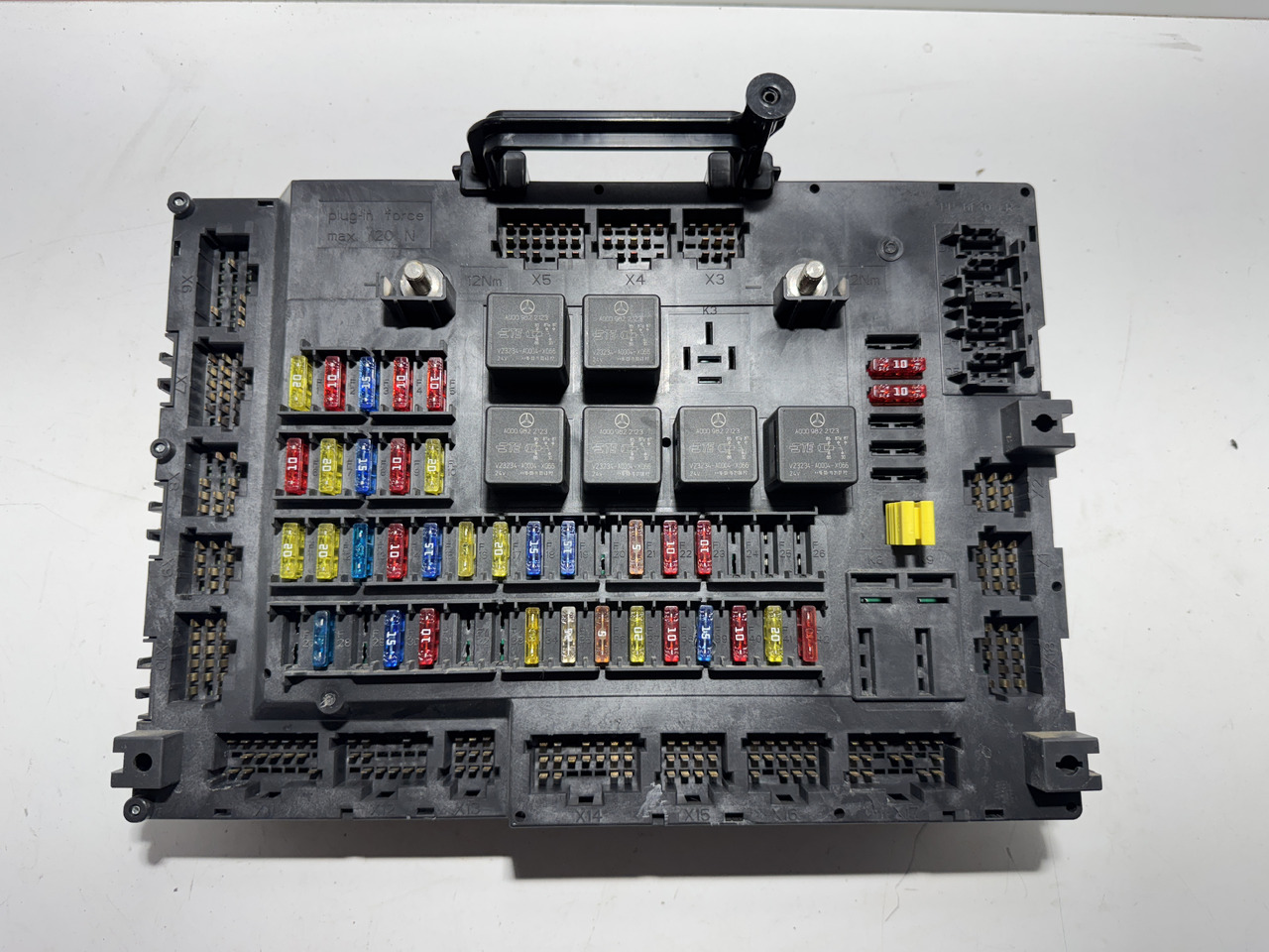 Mercedes Atego - Sistema eléctrico: foto 3 Mercedes Atego - Sistema eléctrico: foto 3