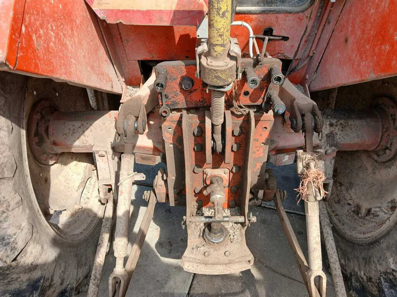 Tractor Renault 781-4: foto 7