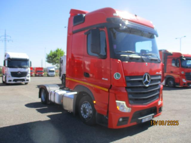 Mercedes-Benz Actros 1845 LS nRL - Cabeza tractora: foto 2 Mercedes-Benz Actros 1845 LS nRL - Cabeza tractora: foto 2