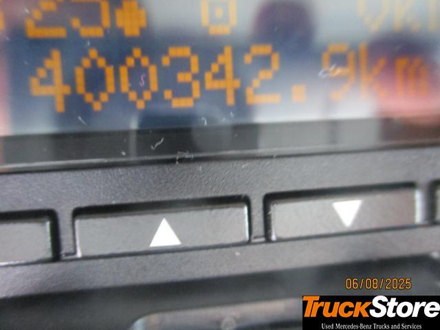 Mercedes-Benz Actros 1845 LS nRL - Cabeza tractora: foto 2 Mercedes-Benz Actros 1845 LS nRL - Cabeza tractora: foto 2