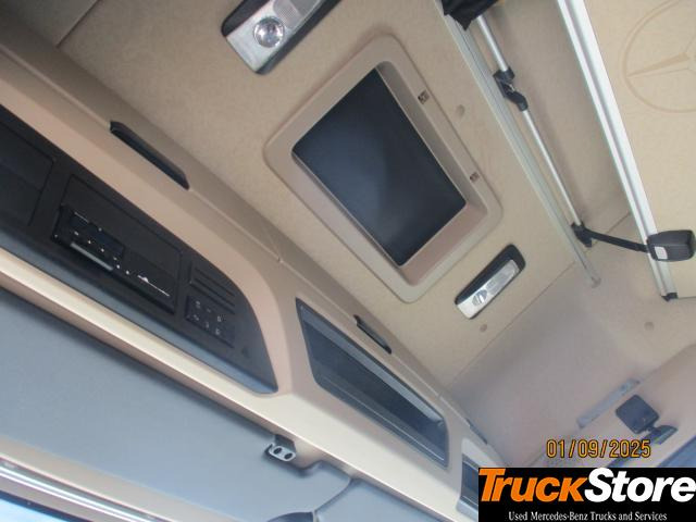 Cabeza tractora Mercedes-Benz Actros 1845 LS nRL: foto 8