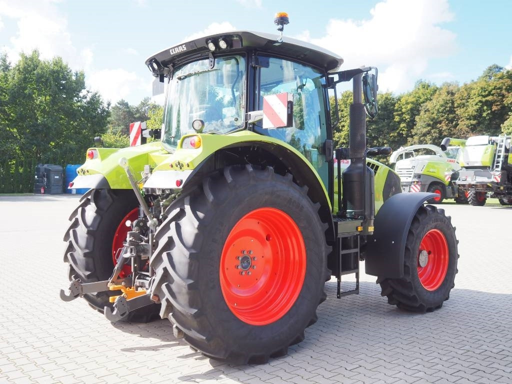Claas Arion 610 CIS - Tractor: foto 3 Claas Arion 610 CIS - Tractor: foto 3
