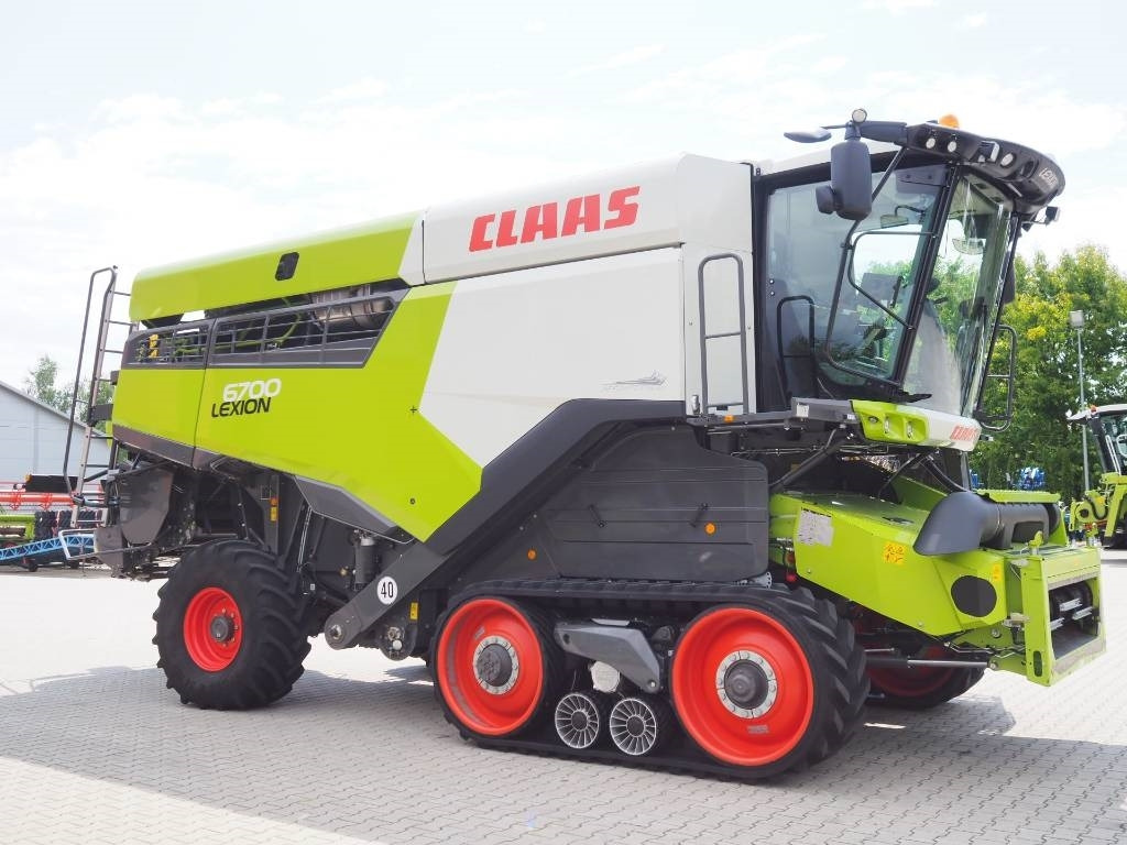 Claas Lexion 6700TT GPS + V770 - Cosechadora de granos: foto 4 Claas Lexion 6700TT GPS + V770 - Cosechadora de granos: foto 4