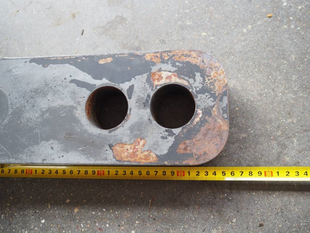 Claas Xerion - bumper hitch K80 - Carrocería y exterior para Maquinaria agrícola: foto 2 Claas Xerion - bumper hitch K80 - Carrocería y exterior para Maquinaria agrícola: foto 2