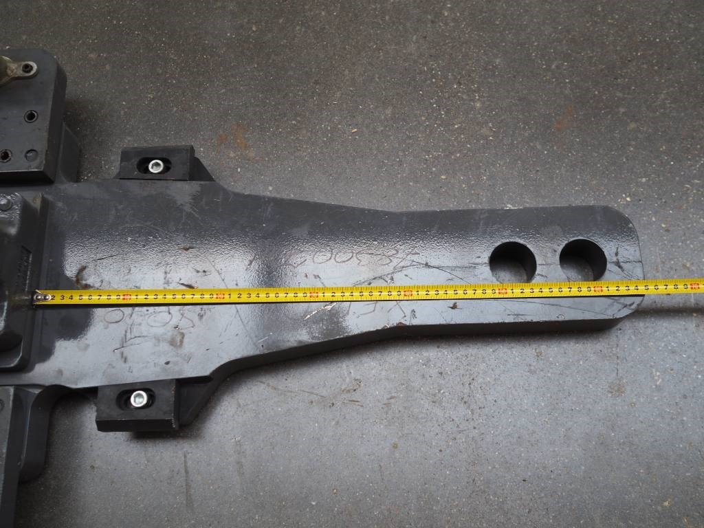 Claas Xerion - bumper hitch K80 - Carrocería y exterior para Maquinaria agrícola: foto 4 Claas Xerion - bumper hitch K80 - Carrocería y exterior para Maquinaria agrícola: foto 4