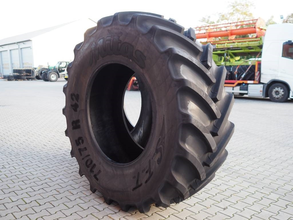 Neumático para Maquinaria agrícola Mitas SFT 710/75 R42: foto 8