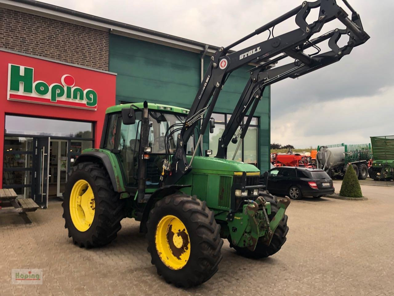 John Deere 6800 - Tractor: foto 1 John Deere 6800 - Tractor: foto 1