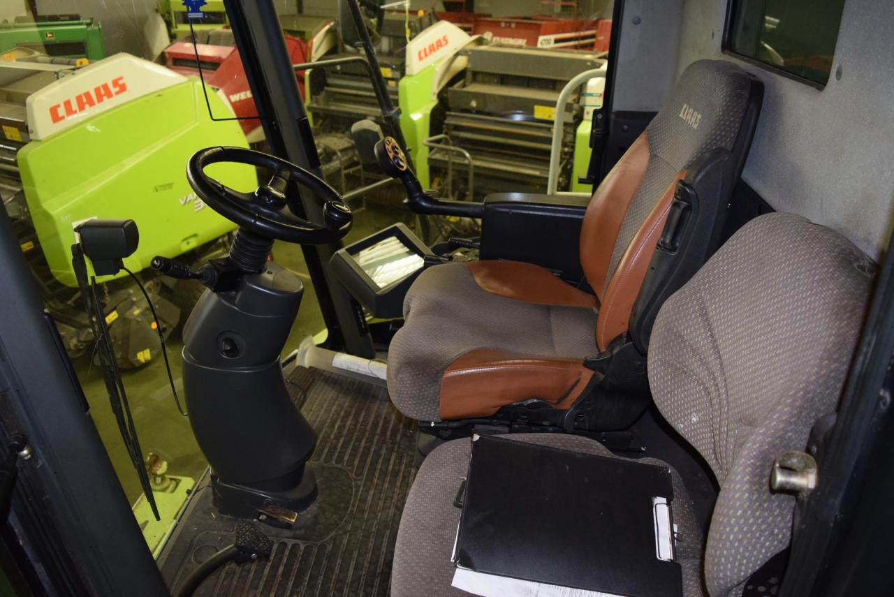 CLAAS Lexion 570 *4x4* - Cosechadora de granos: foto 5 CLAAS Lexion 570 *4x4* - Cosechadora de granos: foto 5