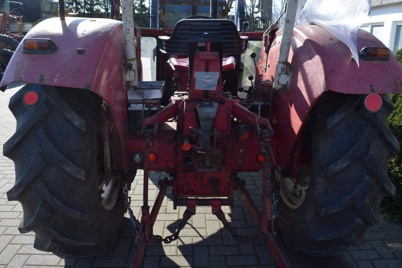Tractor Case-IH 624: foto 8