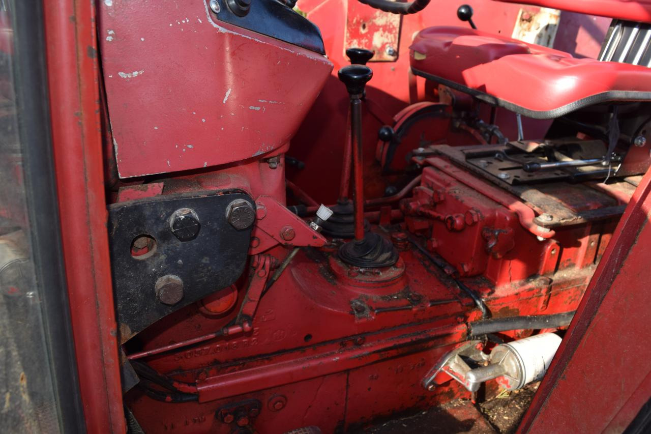 Tractor Case-IH 624: foto 10