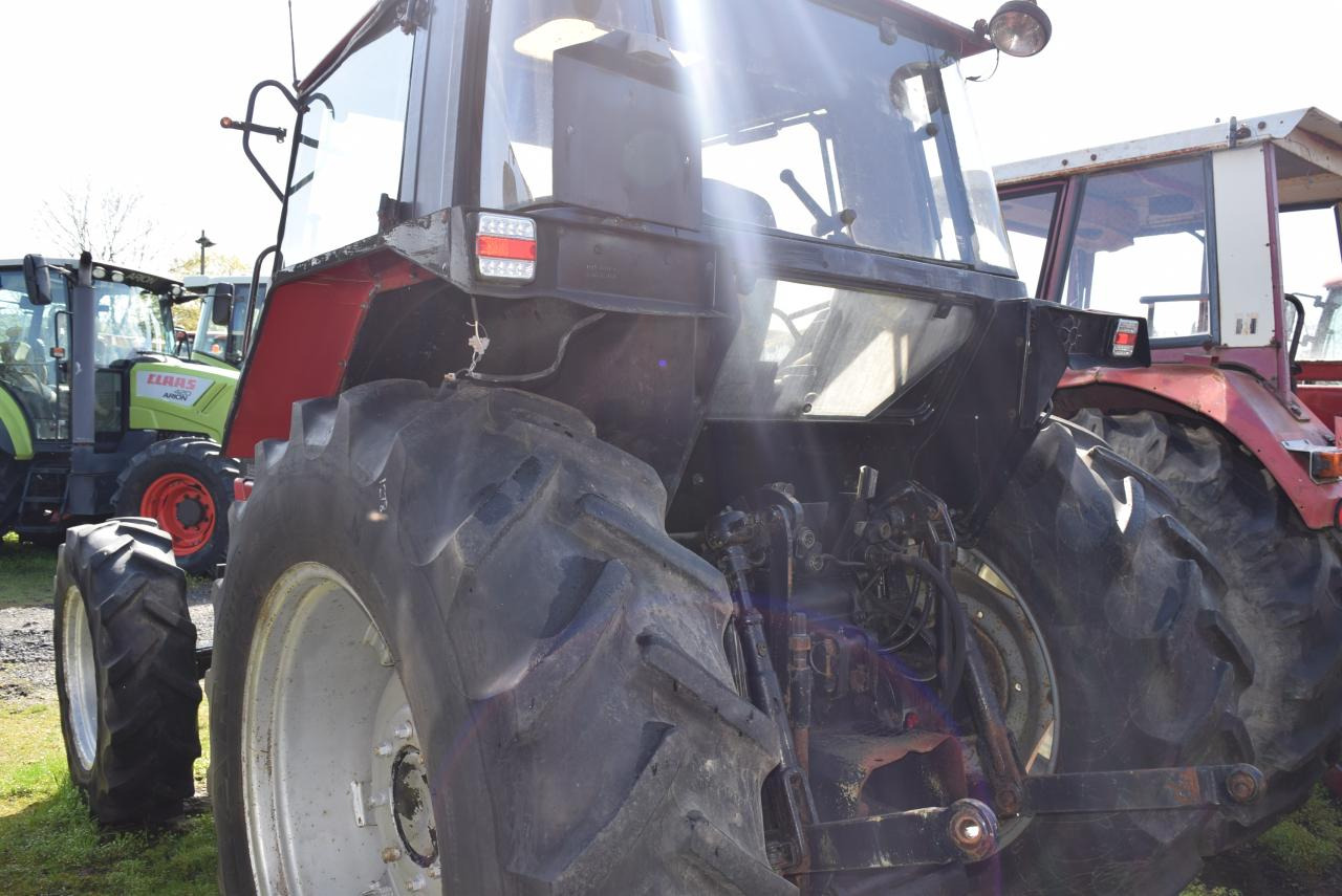 Case-IH 844 XL - Tractor: foto 3 Case-IH 844 XL - Tractor: foto 3