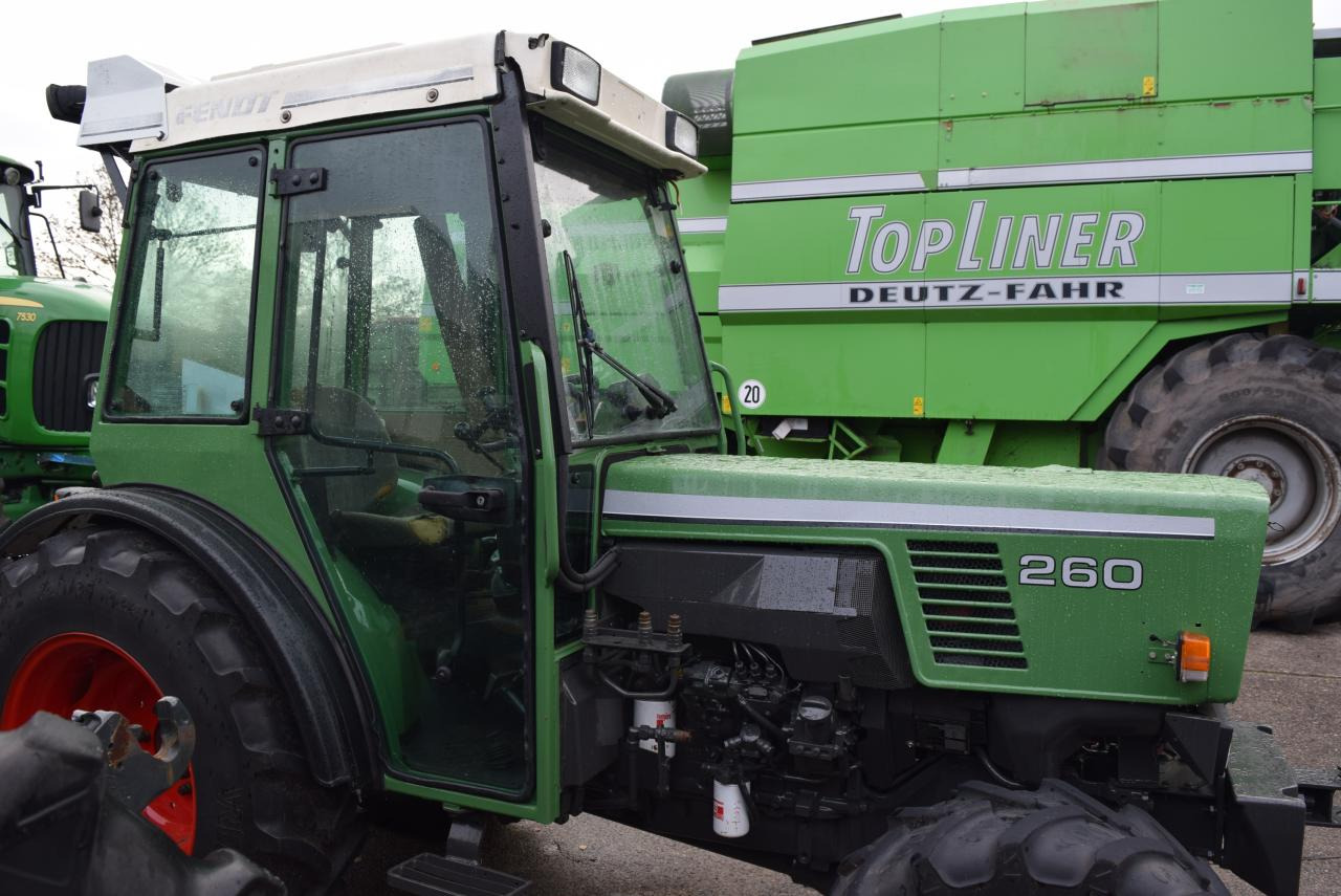 Fendt 260 V - Tractor zancudo: foto 4 Fendt 260 V - Tractor zancudo: foto 4