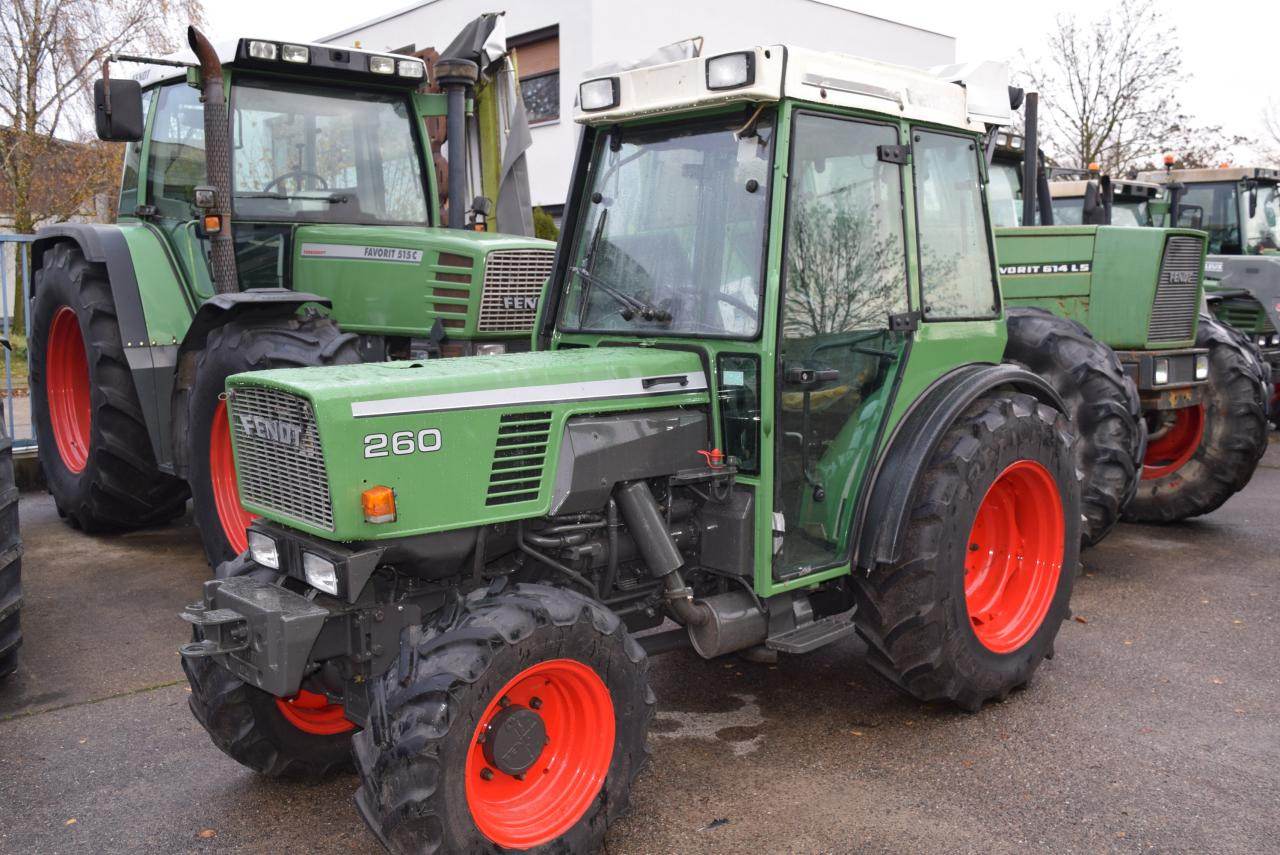 Fendt 260 V - Tractor zancudo: foto 1 Fendt 260 V - Tractor zancudo: foto 1