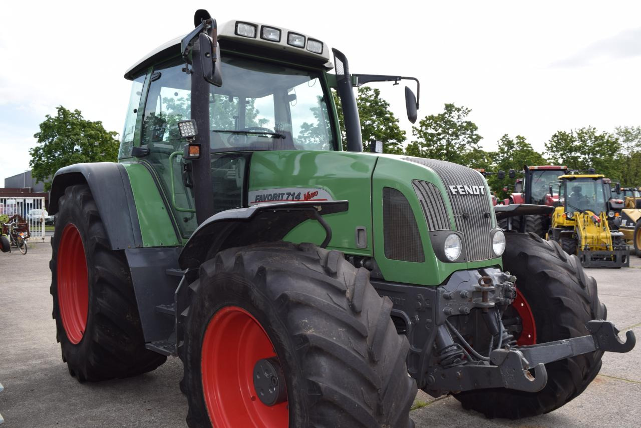 Fendt 714 Vario - Tractor: foto 2 Fendt 714 Vario - Tractor: foto 2