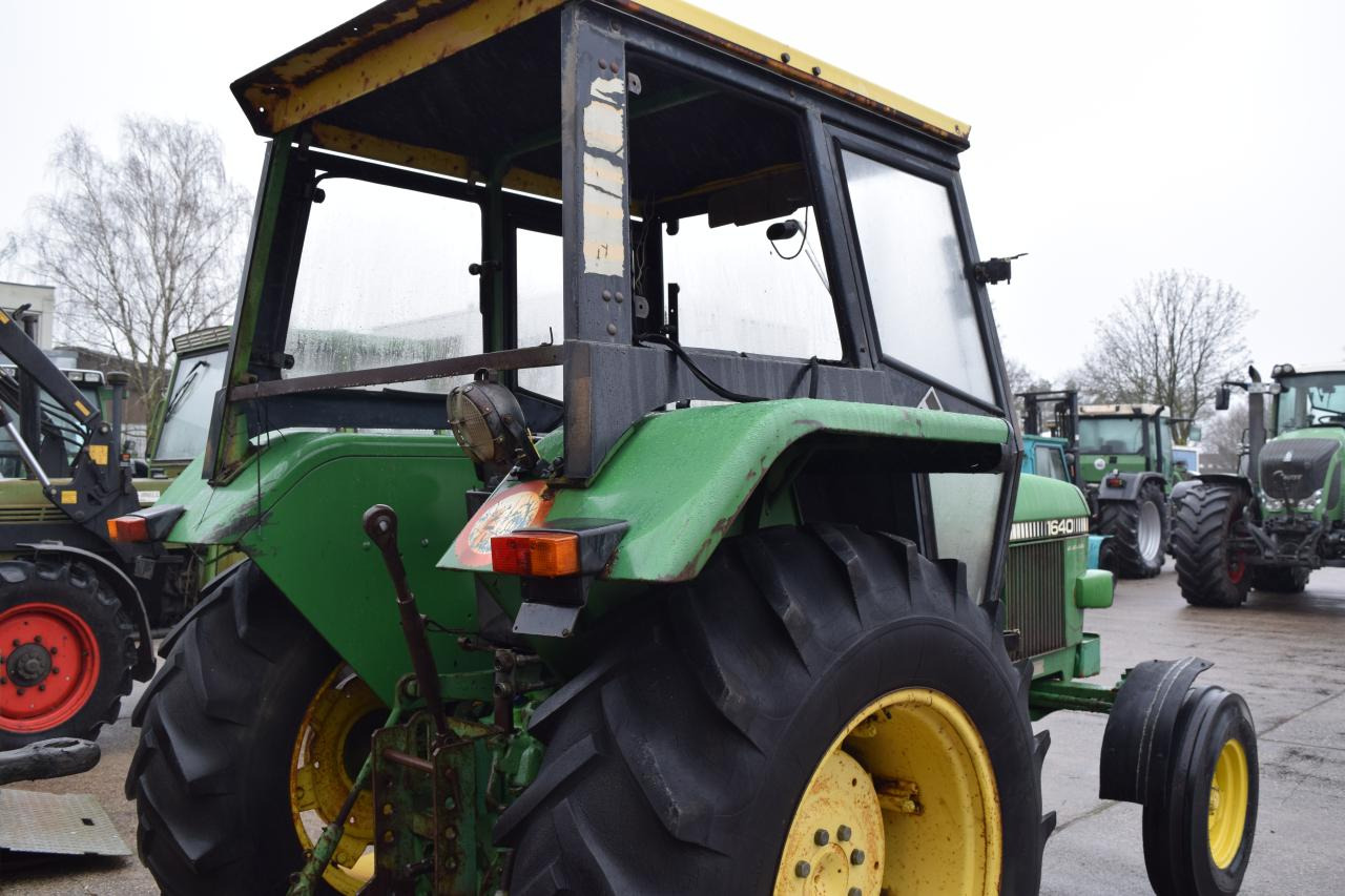John Deere 1640 - Tractor: foto 5 John Deere 1640 - Tractor: foto 5