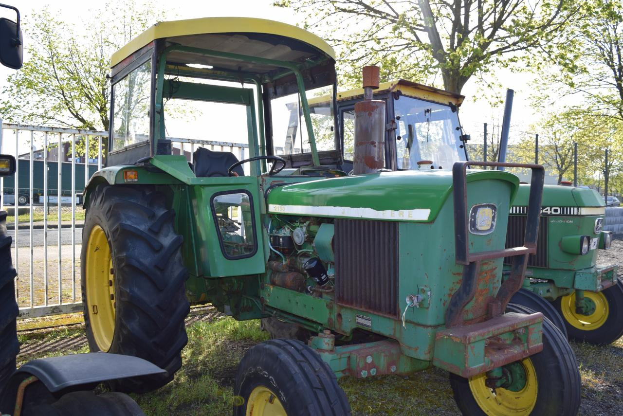 Tractor John Deere 2130: foto 1