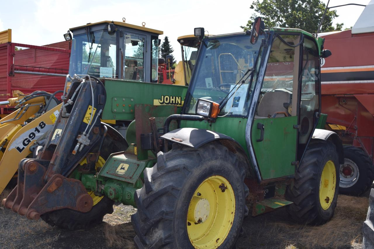John Deere 3200 - Manipulador telescópico: foto 1 John Deere 3200 - Manipulador telescópico: foto 1