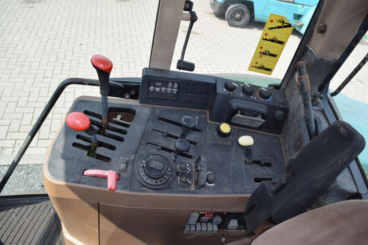 Tractor John Deere 6100: foto 11