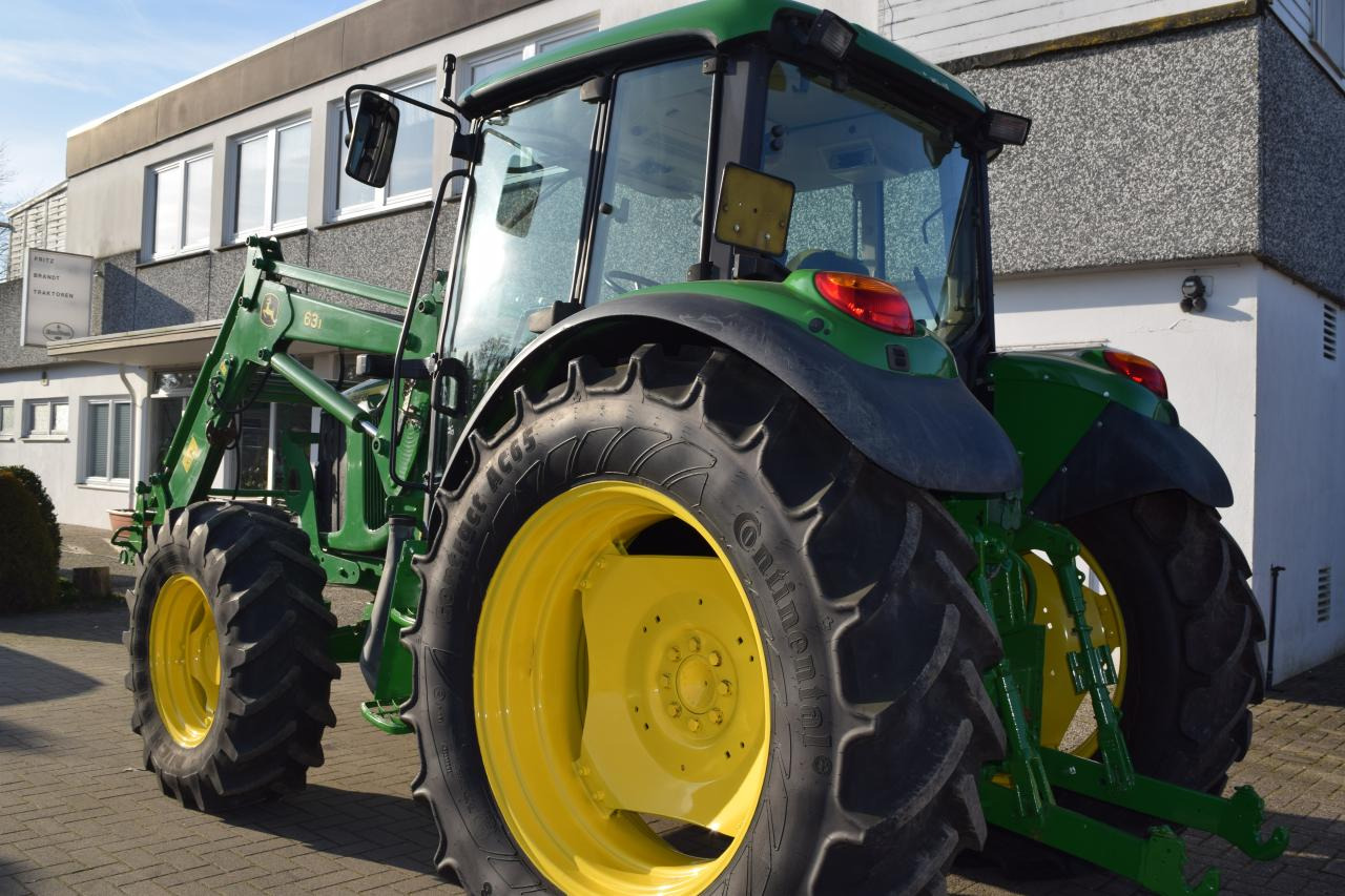 John Deere 6220 - Tractor: foto 5 John Deere 6220 - Tractor: foto 5